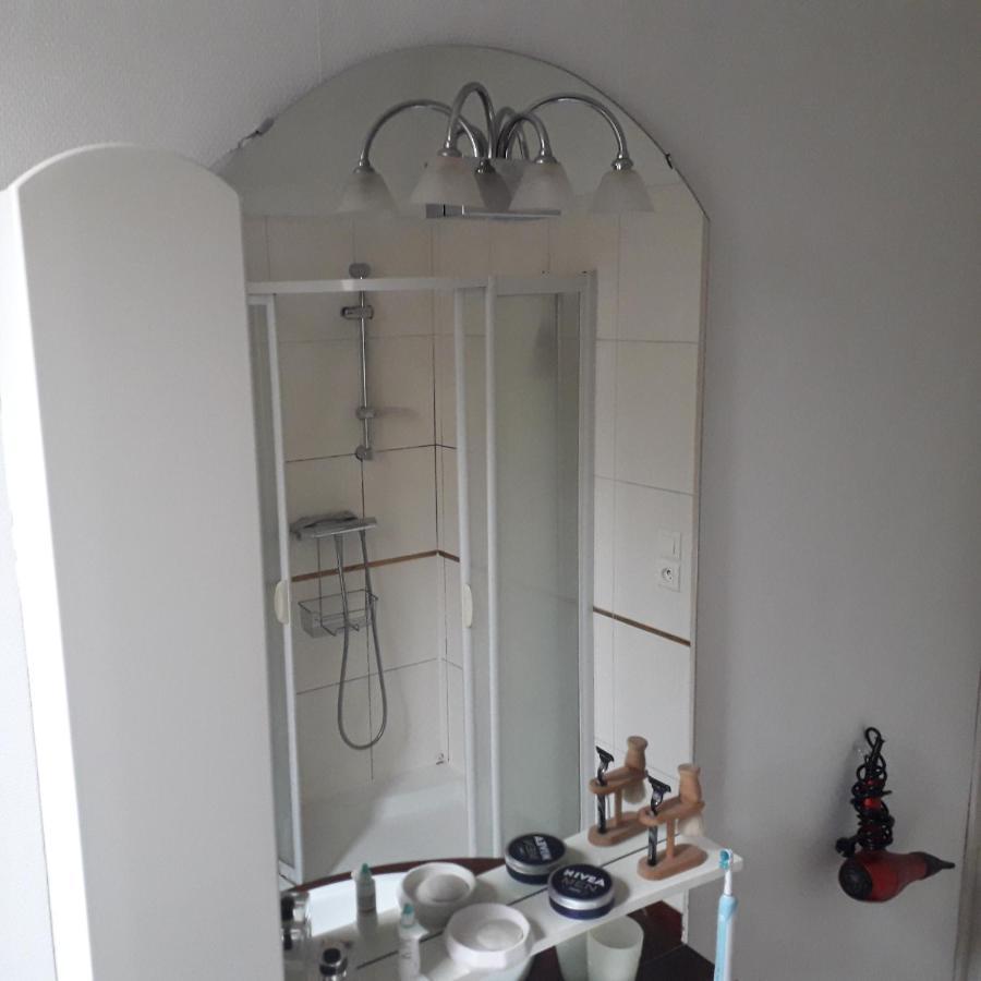 Chambre Meublee Au Coeur De Ville - Chez L'Habitant Льо Крезо Екстериор снимка